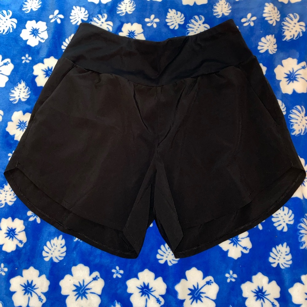 Black Athletic Shorts with Curved Hem and Elastic Waistband